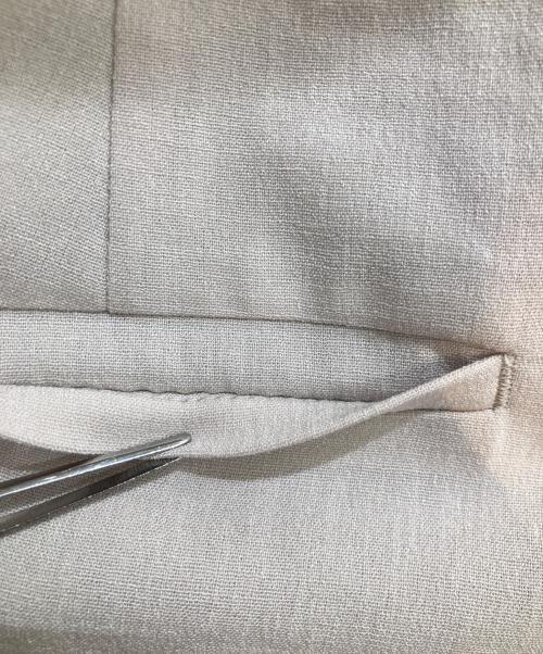 UNTITLED（アンタイトル）UNTITLED (アンタイトル) ストレッチ セミワイドパンツ アイボリー サイズ:1 未使用品の古着・服飾アイテム