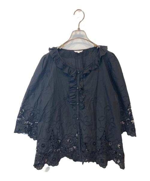 TO BE CHIC（トゥービーシック）TO BE CHIC (トゥービーシック) カットワーク花柄刺繍入りフリルブラウス ブラック サイズ:40の古着・服飾アイテム