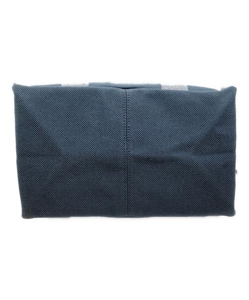 FRANCOIS RENIER（フランソワレニエ）FRANCOIS RENIER (フランソワレニエ) SQUARE TOTE S グレー サイズ:表示がないため不明の古着・服飾アイテム