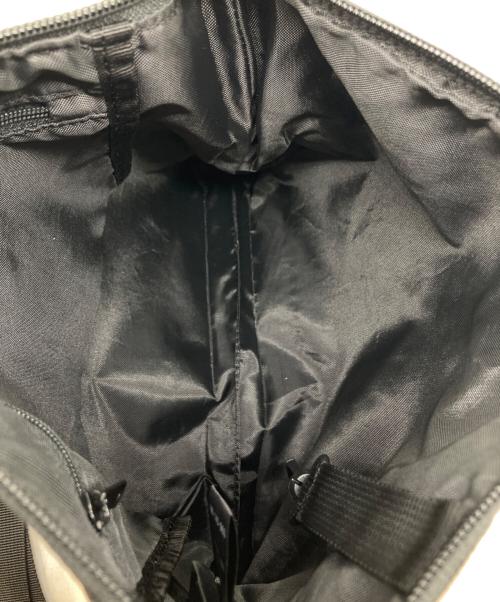 YOHJI YAMAMOTO（ヨウジヤマモト）YOHJI YAMAMOTO (ヨウジヤマモト) New Era (ニューエラ) ショルダーバッグ HH-140-960 ブラックの古着・服飾アイテム