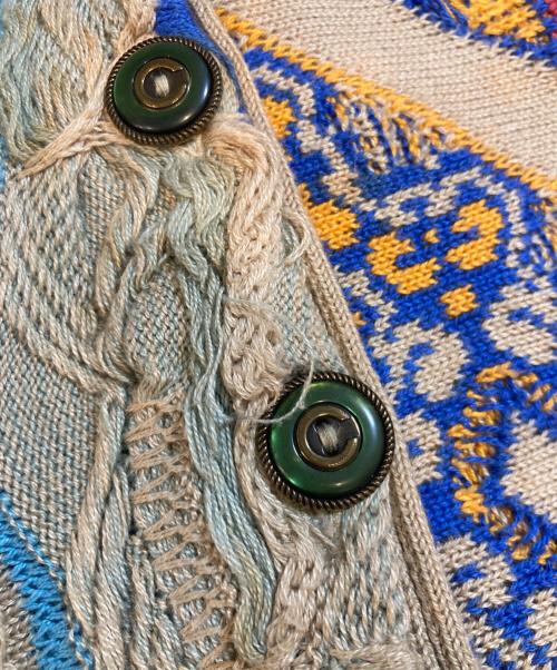 Coogi（クージー）Coogi (クージー) 3Dニットカーディガン ベージュ サイズ:SSの古着・服飾アイテム