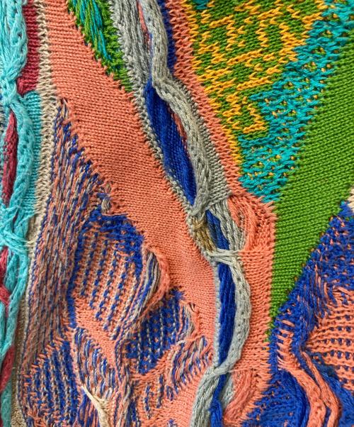 Coogi（クージー）Coogi (クージー) 3Dニットカーディガン ベージュ サイズ:SSの古着・服飾アイテム