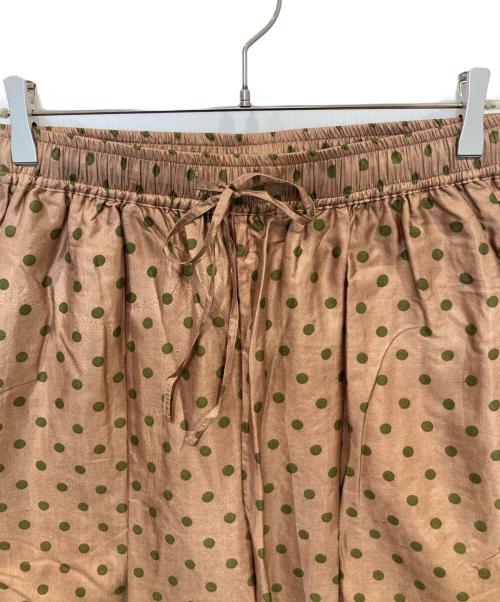 BUNON（ブノン）BUNON (ブノン) Tuck Pants / シルクドットイージーパンツ ベージュ×グリーン サイズ:Lの古着・服飾アイテム