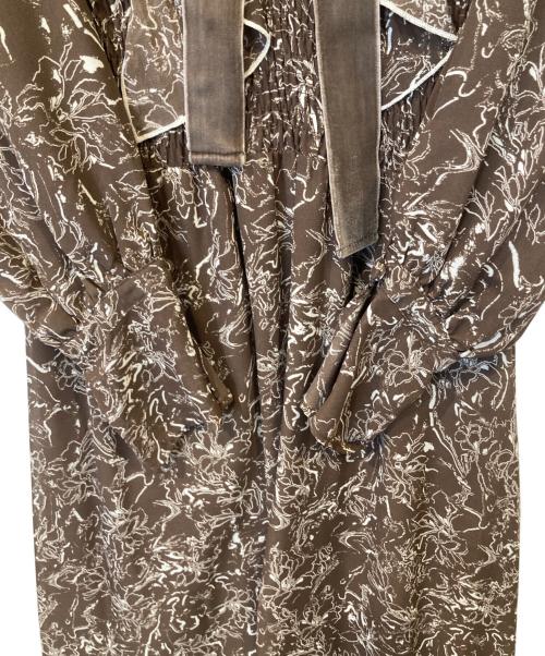 Snidel（スナイデル）Snidel (スナイデル) プリーツカラープリントワンピ　SWFO235185 ブラウンの古着・服飾アイテム
