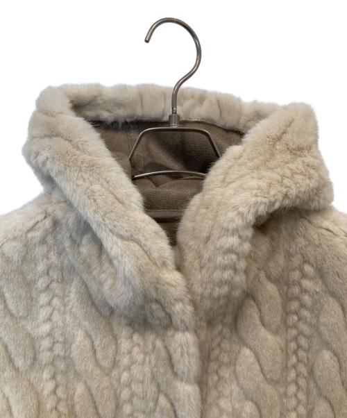 KIYOKO TAKASE（キヨコ タカセ）KIYOKO TAKASE (キヨコ タカセ) ケーブル柄フェイクファー ジレ 01-13VI04 アイボリー サイズ:11の古着・服飾アイテム