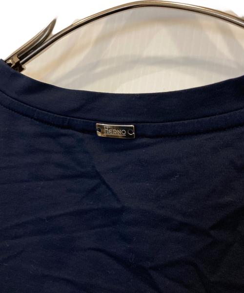 HERNO（ヘルノ）HERNO (ヘルノ) Tシャツ　49142-43769-3 ネイビー サイズ:50の古着・服飾アイテム