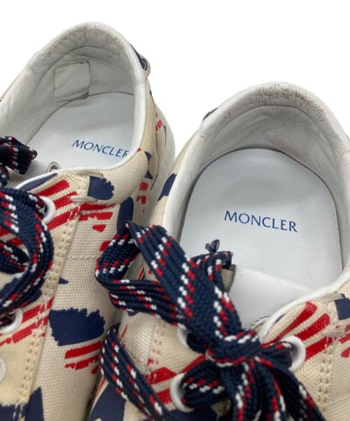 MONCLER（モンクレール）MONCLER (モンクレール) ローカットスニーカー ベージュ サイズ:42の古着・服飾アイテム