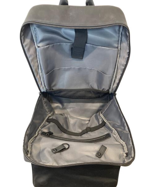 MAVERICK&CO（マベリックアンドコー）MAVERICK&CO (マベリックアンドコー) Vista 防水軽量リュックサック ブラックの古着・服飾アイテム