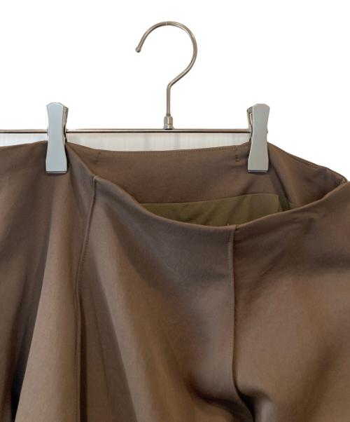 ETRE TOKYO（エトレトウキョウ）ETRE TOKYO (エトレトウキョウ) サイドタックバルーンスカート　1225221072-0 カーキ サイズ:Sの古着・服飾アイテム