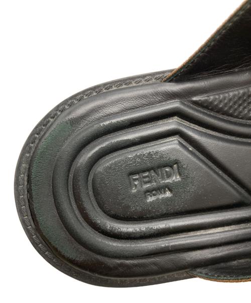 FENDI（フェンディ）FENDI (フェンディ) FF Logo Cross Slider Slippers FFロゴクロススライダースリッパーズ X1222 ブラック×ブラウン サイズ:7の古着・服飾アイテム