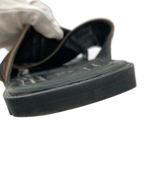 FENDI（フェンディ）FENDI (フェンディ) FF Logo Cross Slider Slippers FFロゴクロススライダースリッパーズ X1222 ブラック×ブラウン サイズ:7の古着・服飾アイテム