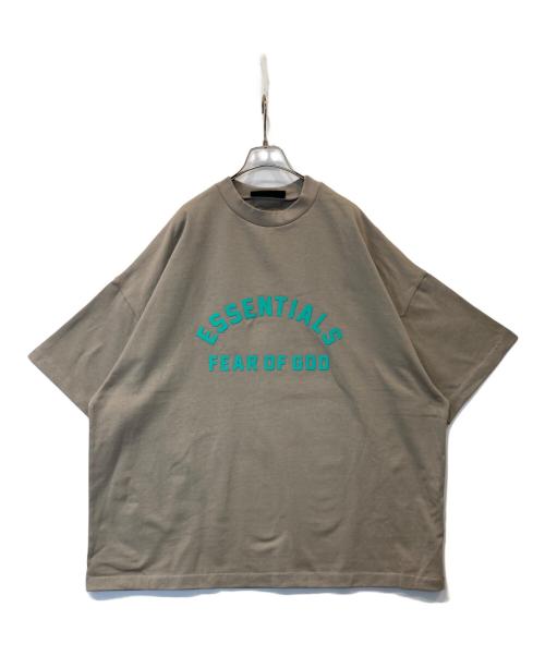 FOG ESSENTIALS（フィアオブゴッド エッセンシャル）FOG ESSENTIALS (フィアオブゴッド エッセンシャル) ロゴTシャツ ベージュ サイズ:Lの古着・服飾アイテム