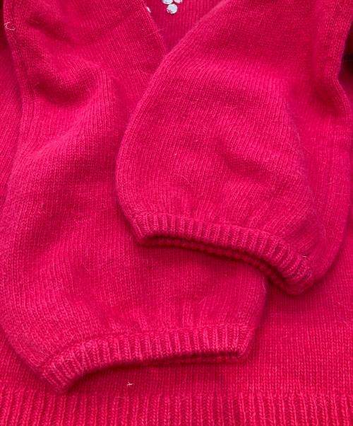 To b. by agnes b.（トゥービー バイ アニエスベー）To b. by agnes b. (トゥービー バイ アニエスベー) ビジューニット 4313WK12 H18 ショッキングピンク サイズ:TUの古着・服飾アイテム