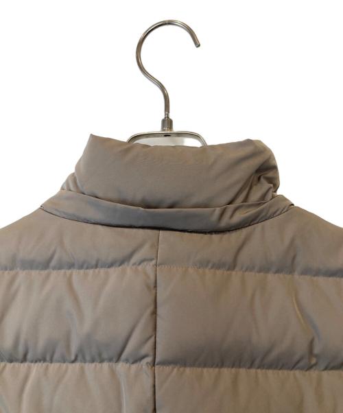 UNTITLED（アンタイトル）UNTITLED (アンタイトル) フーデットタフタダウンコート 153-95614 ベージュ サイズ:3の古着・服飾アイテム