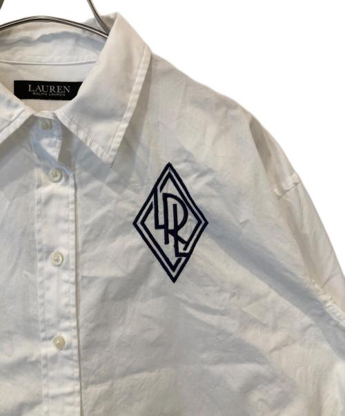 LAUREN RALPH LAUREN（ローレンラルフローレン）LAUREN RALPH LAUREN (ローレンラルフローレン) ワンポイント刺繍シャツ ホワイト サイズ:Sの古着・服飾アイテム