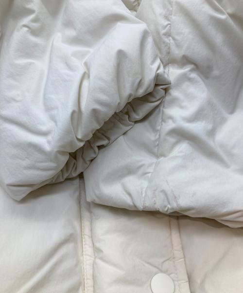 UNTITLED（アンタイトル）UNTITLED (アンタイトル) ライトタスラン ショートダウン 153-97600 ホワイト サイズ:1の古着・服飾アイテム