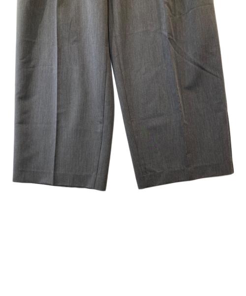 Mila Owen（ミラオーウェン）Mila Owen (ミラオーウェン) コンフォートタックワイドパンツ 09WFP251910 グレー サイズ:1の古着・服飾アイテム