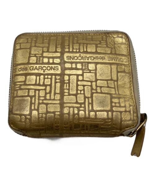 COMME des GARCONS（コムデギャルソン）COMME des GARCONS (コムデギャルソン) 2つ折り財布 SA2100EG 財布 ゴールドの古着・服飾アイテム