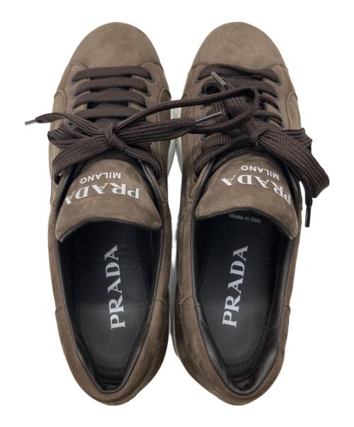 PRADA（プラダ）PRADA (プラダ) スエードスニーカー　4E3507 ブラウン サイズ:６　1/2の古着・服飾アイテム