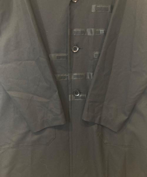 GROUND Y（グラウンドワイ）GROUND Y (グラウンドワイ) T/Wギャバジンバックテープロングシャツジャケット　ステンカラーコート　GR-J14-100 ブラック サイズ:1の古着・服飾アイテム