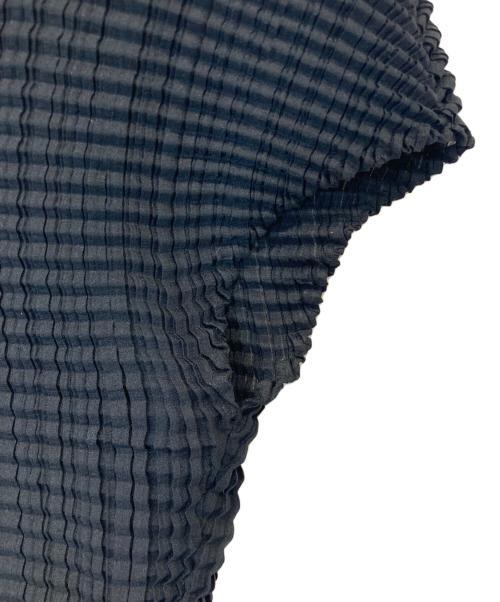 ISSEY MIYAKE（イッセイミヤケ）ISSEY MIYAKE (イッセイミヤケ) プリーツカットソー IM92-FT202 ブラック サイズ:Mの古着・服飾アイテム