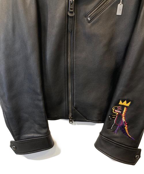 COACH（コーチ）COACH (コーチ) Jean-Michel Basquiat (ジャン ミシェル バスキア) コラボレザーダブルライダースジャケット ブラック サイズ:Mの古着・服飾アイテム
