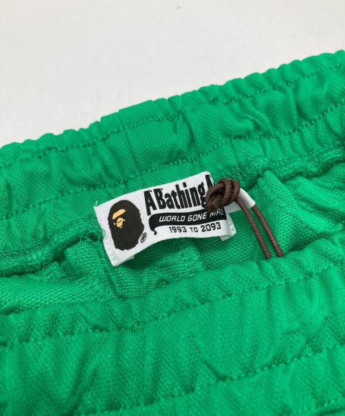 A BATHING APE（ア ベイシング エイプ）A BATHING APE (ア ベイシング エイプ) LINE CAMO JACQUARD LOOSE FIT SWEATPANTS／トラックパンツ/001PTK801304M グリーン サイズ:XL 未使用品の古着・服飾アイテム