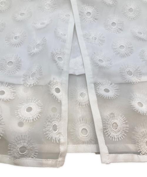 IENA（イエナ）IENA (イエナ) シアージャガード刺繍スカート 24060900967010 ホワイト サイズ:36の古着・服飾アイテム