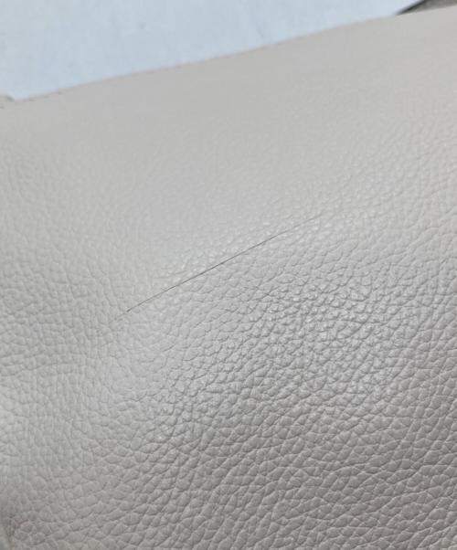 GIANNI CHIARINI（ジャンニ キアリーニ）GIANNI CHIARINI (ジャンニ キアリーニ) ショルダーポーチ ホワイトの古着・服飾アイテム