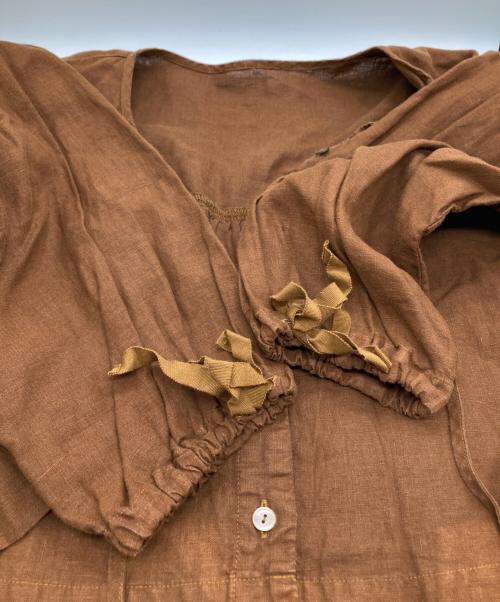 nest Robe（ネストローブ）nest Robe (ネストローブ) リネン超撥水ギャザースリーブショートシャツ 01213-1111 ブラウン サイズ:FREEの古着・服飾アイテム
