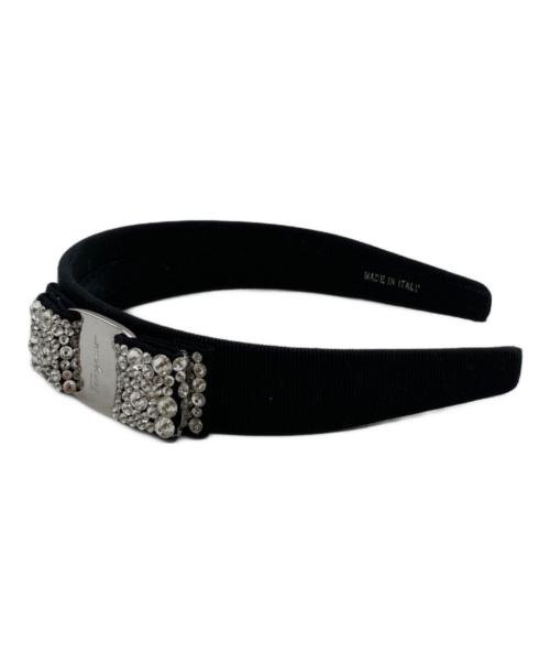 Ferragamo（フェラガモ）Ferragamo (フェラガモ) ヴァラリボン ラインストーン カチューシャ ブラックの古着・服飾アイテム