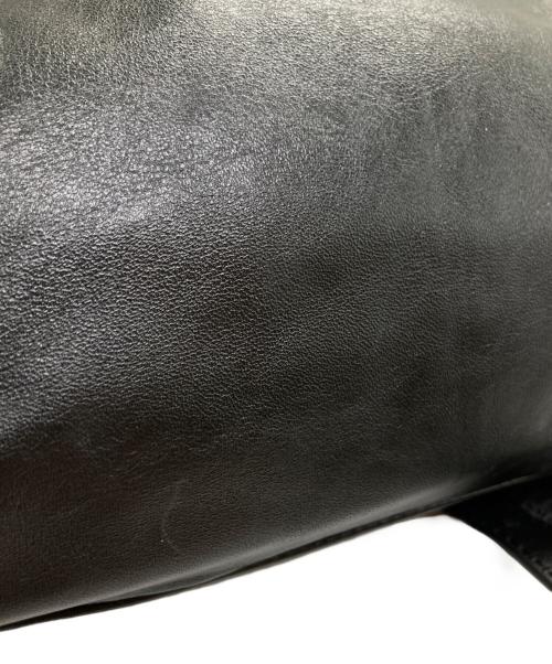 ear PAPILLONNER（イアパピヨネ）ear PAPILLONNER (イアパピヨネ) レザーショルダーバッグ ブラックの古着・服飾アイテム