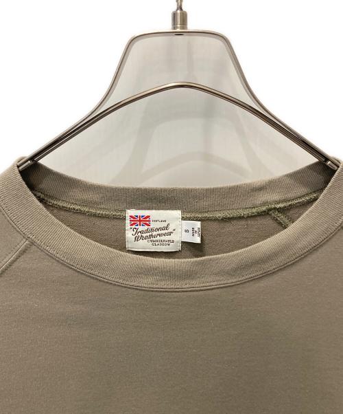 Traditional Weatherwear（トラディショナルウェザーウェア）Traditional Weatherwear (トラディショナルウェザーウェア) ラグランカットソー L212MJPO0307AC カーキ サイズ:Sの古着・服飾アイテム