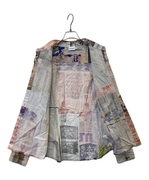 Desigual（デシグアル）Desigual (デシグアル) ポストカード柄のシャツ　25WWCW18 ベージュ サイズ:Lの古着・服飾アイテム