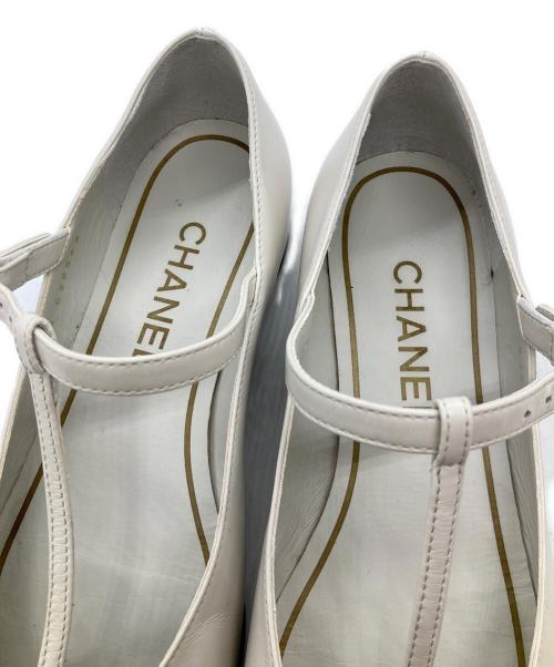 傷あり（シャネル）傷あり (シャネル) メリージェーンTストラップパンプス G39562 ホワイト サイズ:37Cの古着・服飾アイテム