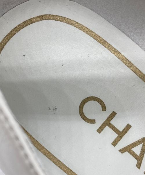 傷あり（シャネル）傷あり (シャネル) メリージェーンTストラップパンプス G39562 ホワイト サイズ:37Cの古着・服飾アイテム