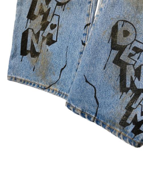 OFFWHITE（オフホワイト）OFFWHITE (オフホワイト) Graffiti Oversize Tomboy Jeans（グラフィティオーバーサイズトムボーイジーンズ）OWYA012F19773062 インディゴ サイズ:25の古着・服飾アイテム