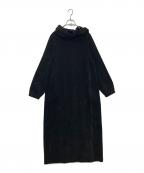 crewreクルー）の古着「ベルベットフードワンピース cr25aw06139」｜ブラック