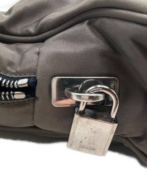 PRADA（プラダ）PRADA (プラダ) ナイロンハンドバッグ　BR0436 カーキ サイズ:FREEの古着・服飾アイテム