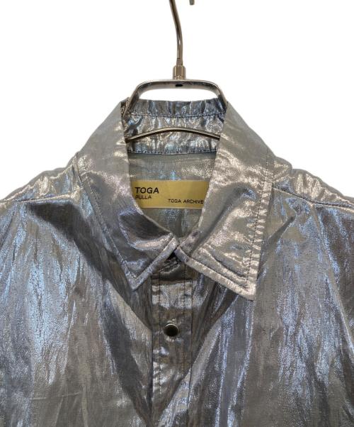 TOGA（トーガ）TOGA (トーガ) 光沢半袖シャツ　144211002 シルバー サイズ:1の古着・服飾アイテム