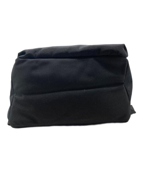 MARY QUANT（マリークヮント）MARY QUANT (マリークヮント) オールブラックシンプルロゴ リュック 223-814847-010-0 ブラック 未使用品の古着・服飾アイテム