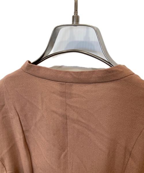 ANAYI（アナイ）ANAYI (アナイ) ソフトアムンゼンタックフレア ワンピース キャメル サイズ:38の古着・服飾アイテム