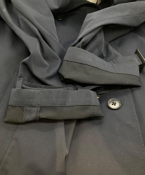 J.PRESS（ジェイプレス）J.PRESS (ジェイプレス) 吸水速乾ドライツイルストレッチ トレンチコート 133-5.CM.GJ ネイビー サイズ:11の古着・服飾アイテム