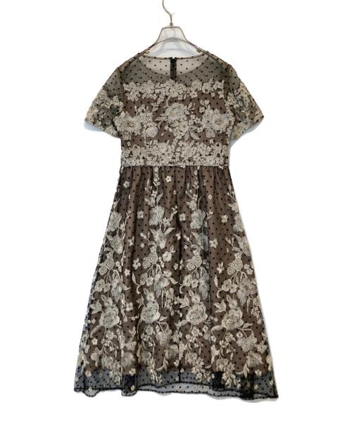 GRACE CONTINENTAL（（グレースコンチネンタル）GRACE CONTINENTAL (（グレースコンチネンタル) ドットフロッキー刺繍ワンピース ベージュ サイズ:38の古着・服飾アイテム