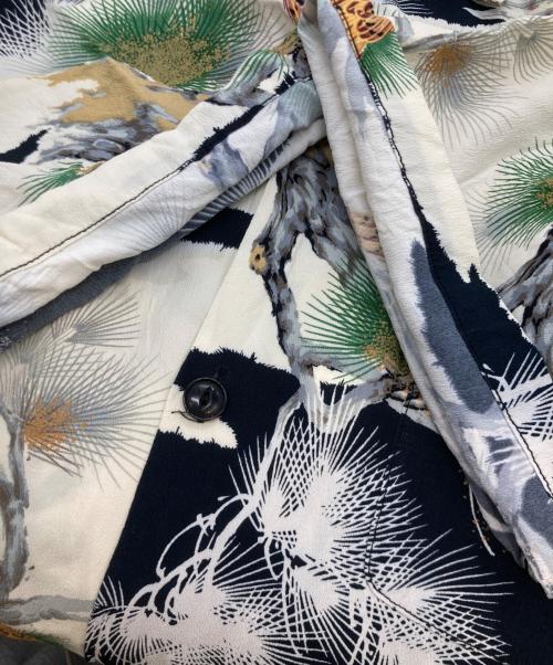 gold（ゴールド）gold (ゴールド) ALOHA SHIRT “KING OF THE SKY”/アロハシャツ「キング・オブ・ザ・スカイ ブラック×ホワイト サイズ:Lの古着・服飾アイテム