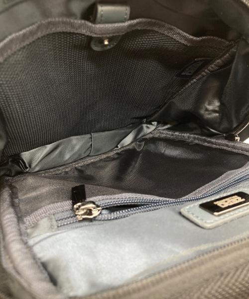 ZERO HALLIBURTON（ゼロ ハリバートン）ZERO HALLIBURTON (ゼロ ハリバートン) ショルダーバッグ ブラックの古着・服飾アイテム
