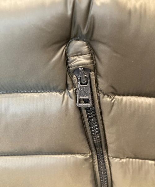 MONCLER（モンクレール）MONCLER (モンクレール) RAY GILET ダウンベスト　420914337349 オリーブ サイズ:2の古着・服飾アイテム