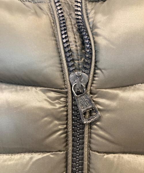 MONCLER（モンクレール）MONCLER (モンクレール) RAY GILET ダウンベスト　420914337349 オリーブ サイズ:2の古着・服飾アイテム