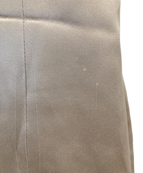 VIVENNE TAM（ヴィヴィアン タム）VIVENNE TAM (ヴィヴィアン タム) Disney (ディズニー) シルクワンピース　015-140580 ベージュ サイズ:1の古着・服飾アイテム