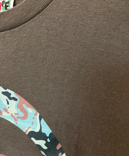 A BATHING APE（アベイシングエイプ）A BATHING APE (アベイシングエイプ) プリントTシャツ カーキ サイズ:XLの古着・服飾アイテム